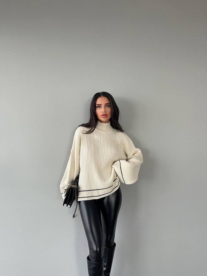 Geniş Kol Çizgili Triko Kazak