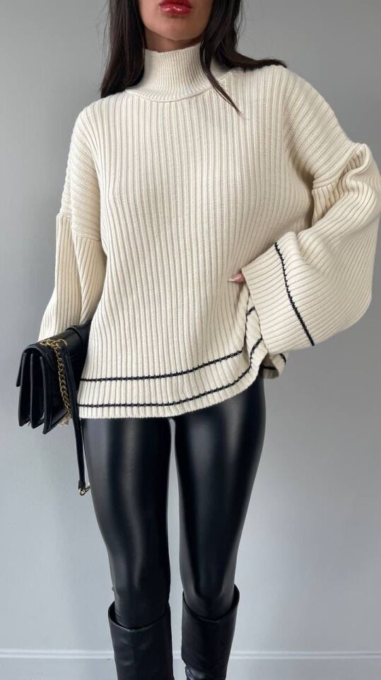 Geniş Kol Çizgili Triko Kazak