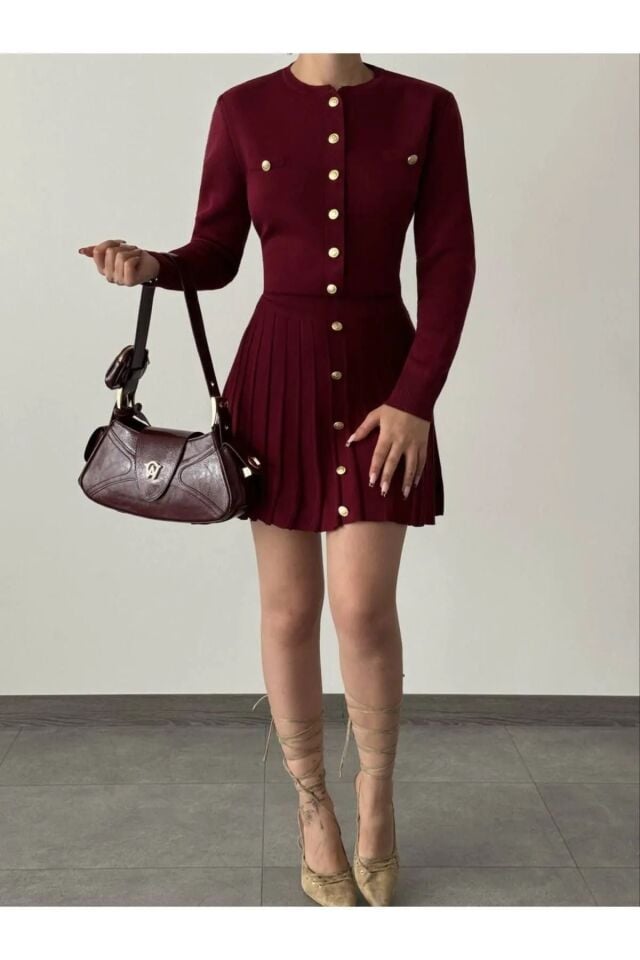 Gold Düğmeli Triko Bordo Pileli Hırka Etek Takım