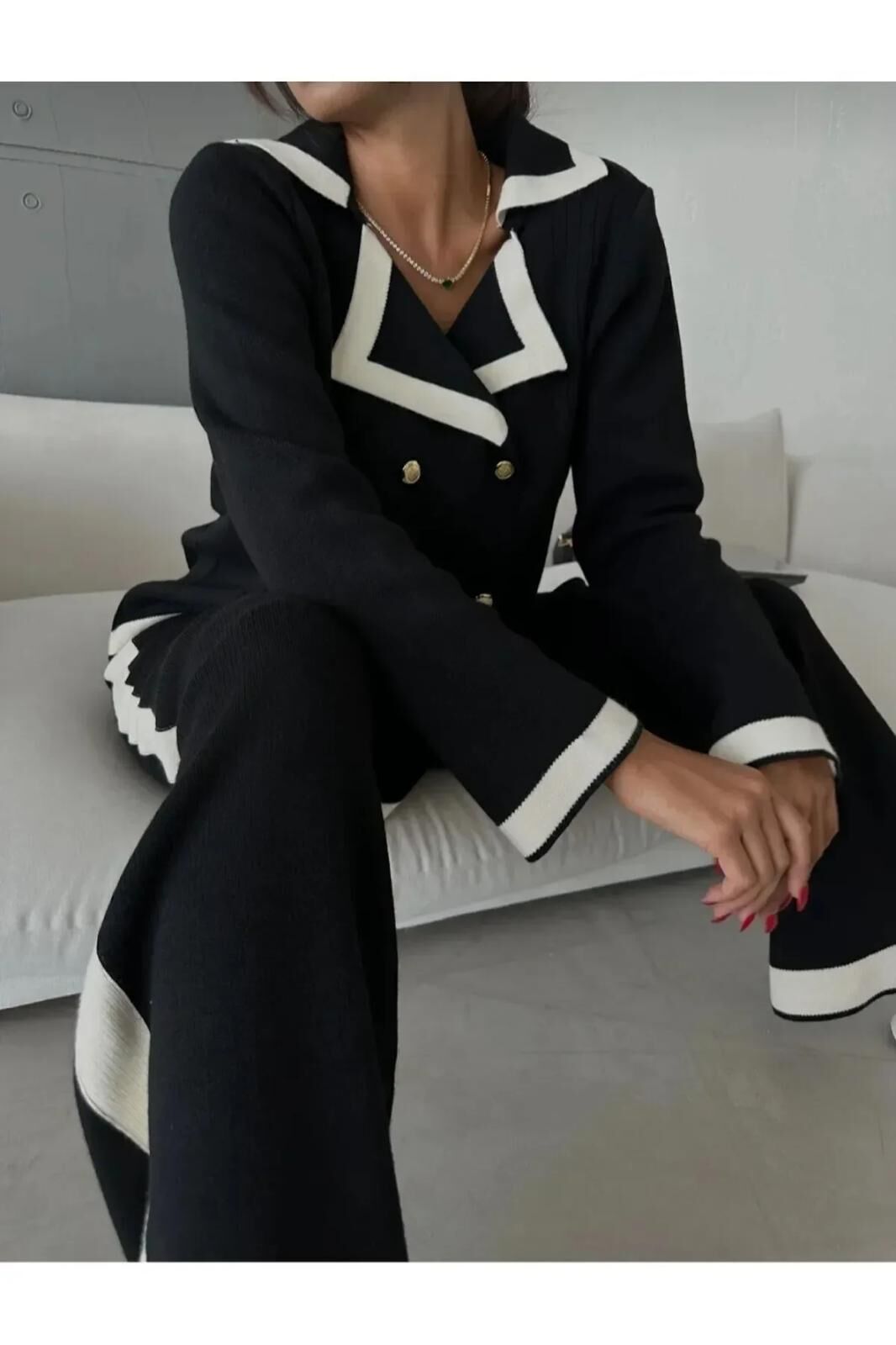 Kadın Premium Kumaş Triko Takım Gold Düğmeli Şerit Detaylı Hırka Ve Palazzo Pantolon