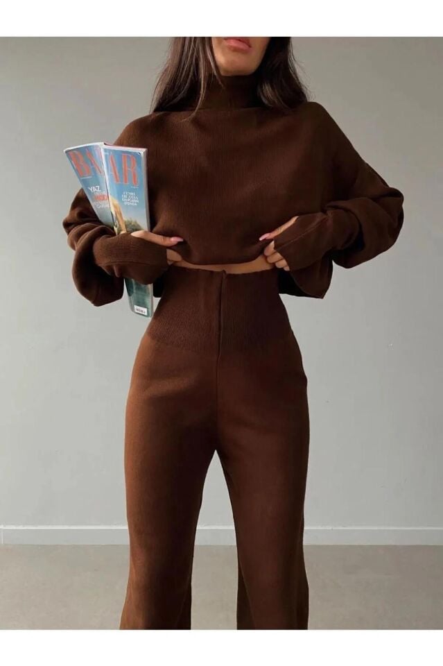 Parmak Geçmeli Crop Yüksek Bel Triko Takım