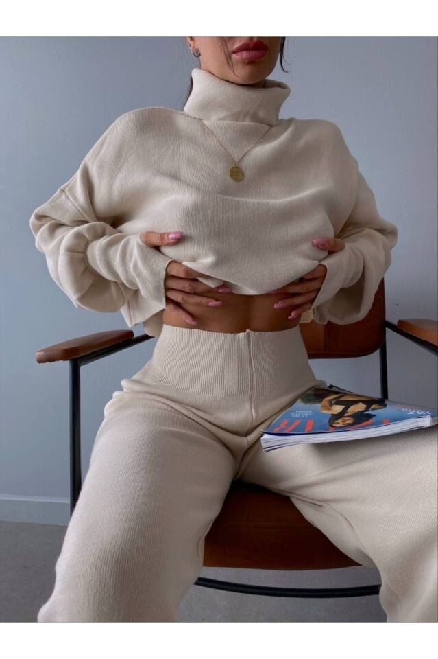 Parmak Geçmeli Crop Yüksek Bel Triko Ekru Takım