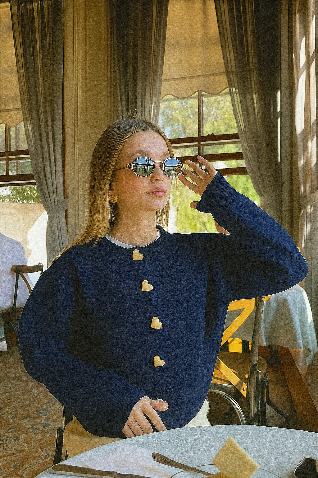 Kalp Düğme Detaylı Lacivert Triko Hırka