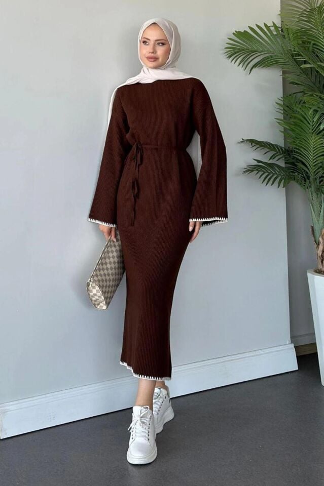 Tesettür Triko Kahverengi Çoban Desen Detaylı Uzun Elbise