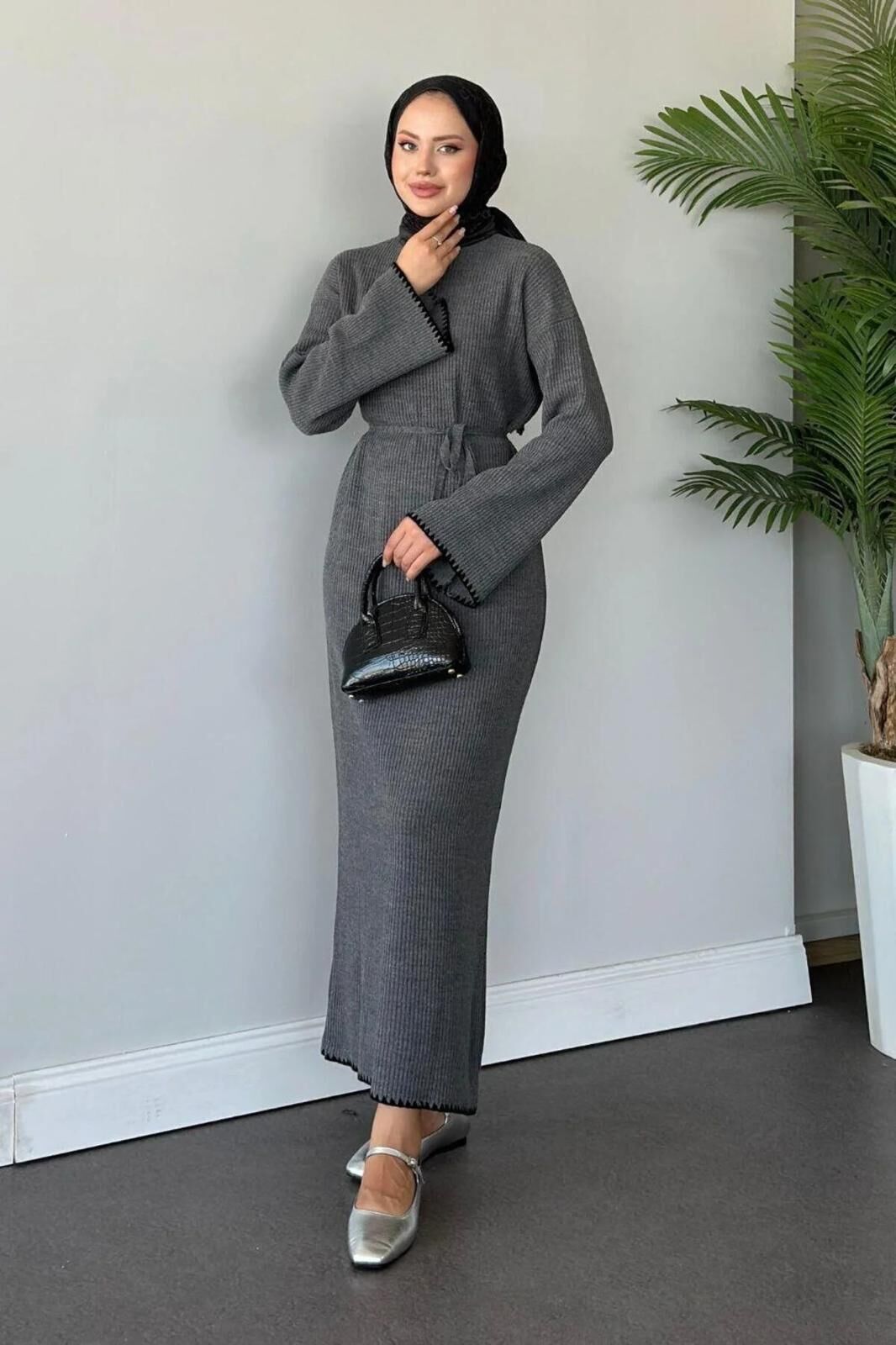 Tesettür Triko Çoban Desen Detaylı Antrasit Elbise