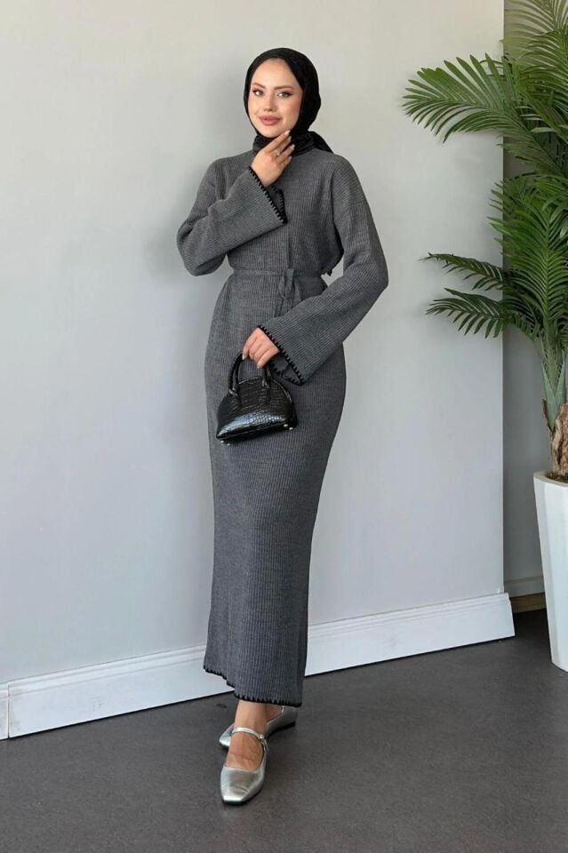 Tesettür Triko Çoban Desen Detaylı Antrasit Elbise