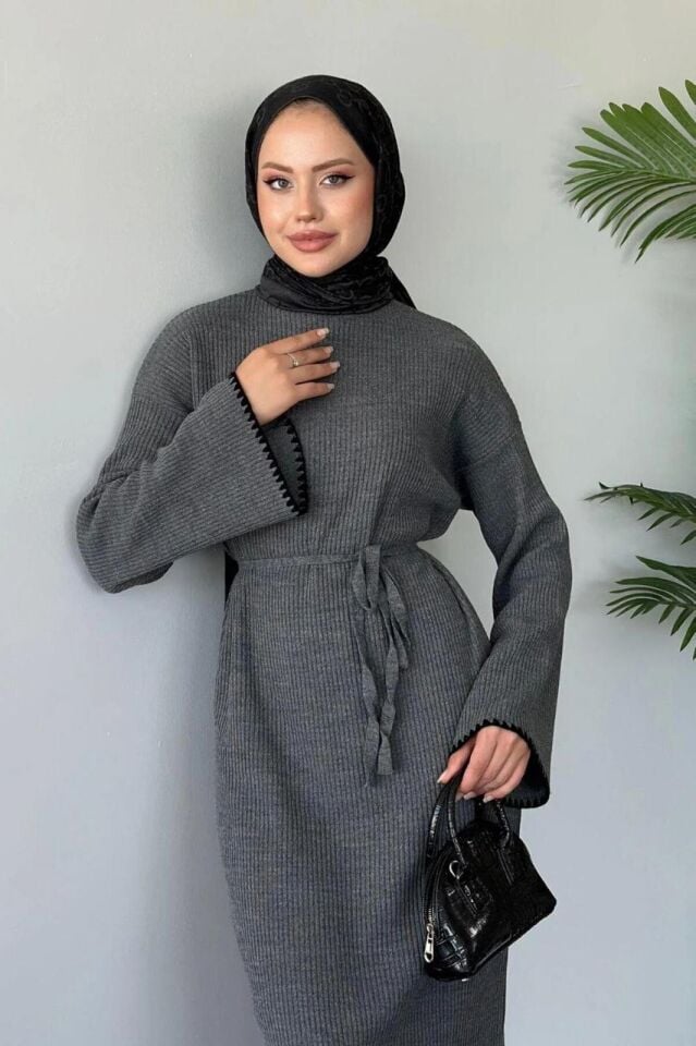 Tesettür Triko Çoban Desen Detaylı Antrasit Elbise